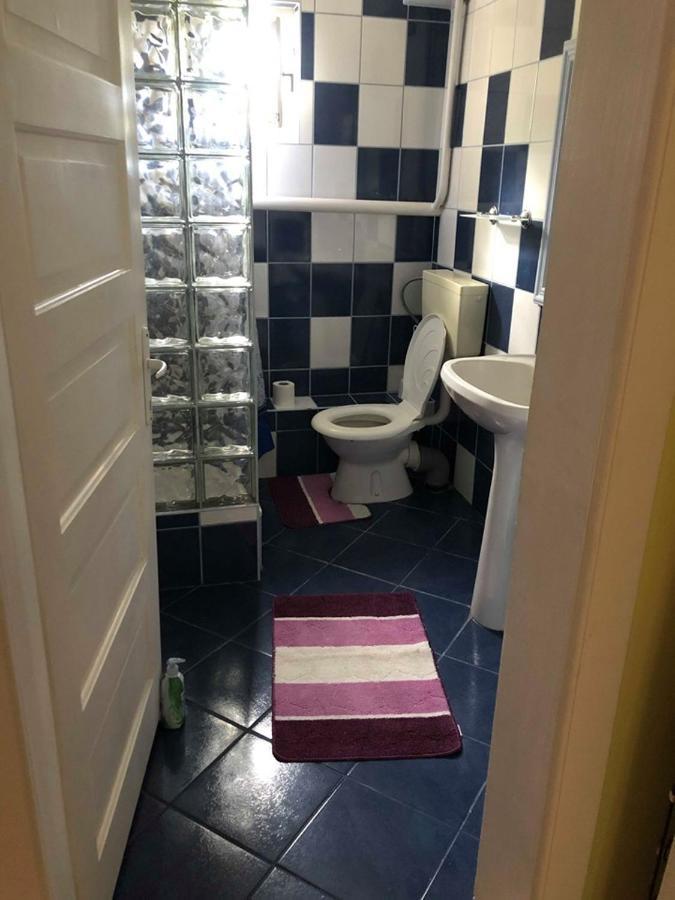 Aparthotel Balazs Vendeghaz Lupeni  Exterior foto