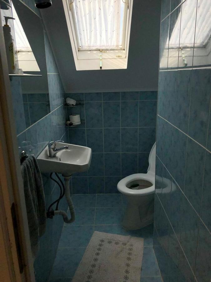 Aparthotel Balazs Vendeghaz Lupeni  Exterior foto