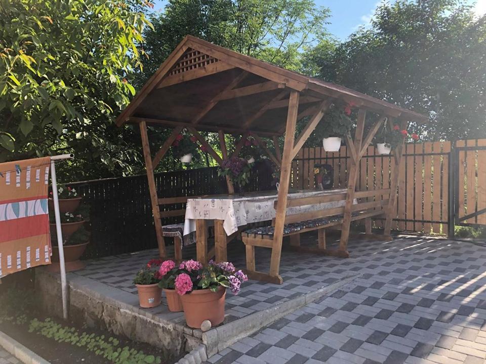 Aparthotel Balazs Vendeghaz Lupeni  Exterior foto