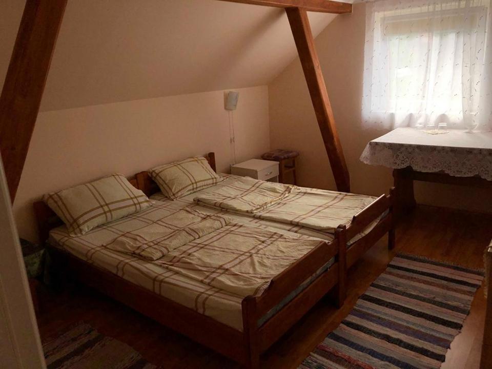 Aparthotel Balazs Vendeghaz Lupeni  Exterior foto