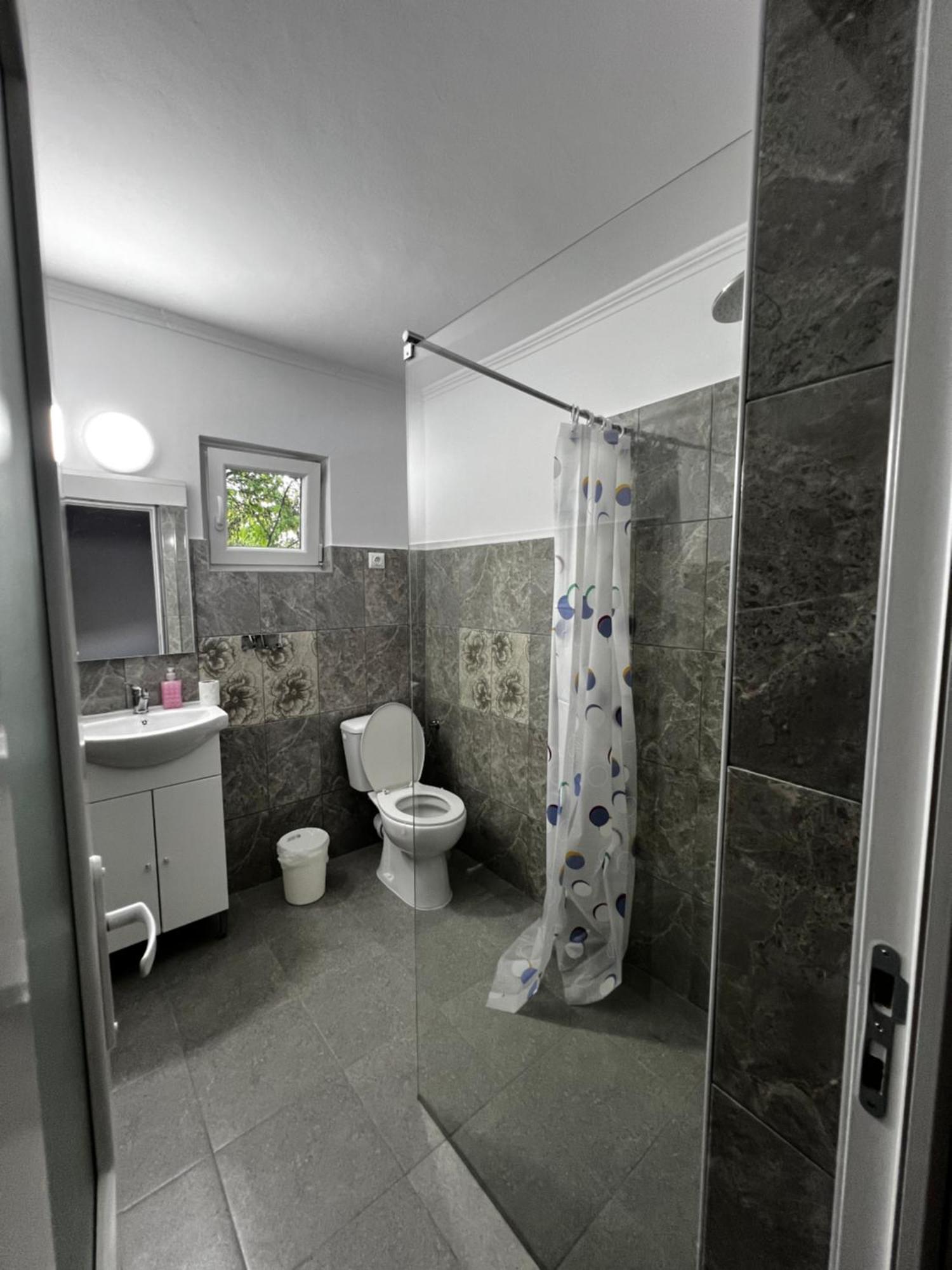 Aparthotel Balazs Vendeghaz Lupeni  Exterior foto