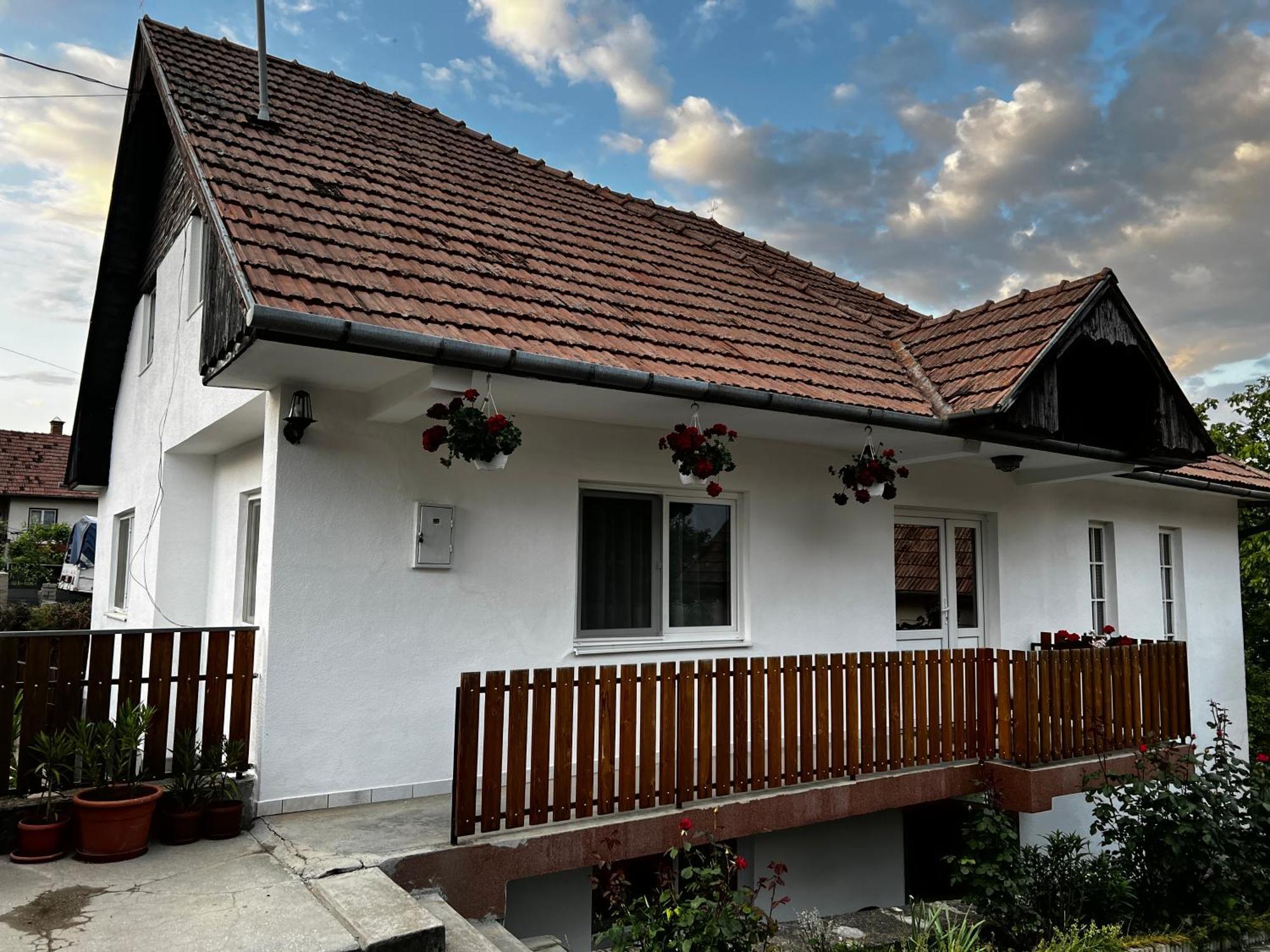 Aparthotel Balazs Vendeghaz Lupeni  Exterior foto